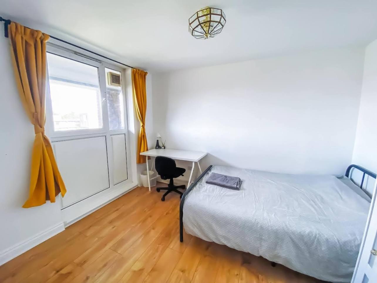 Spacious Room With City Skyline Views Close To London Eye Екстер'єр фото